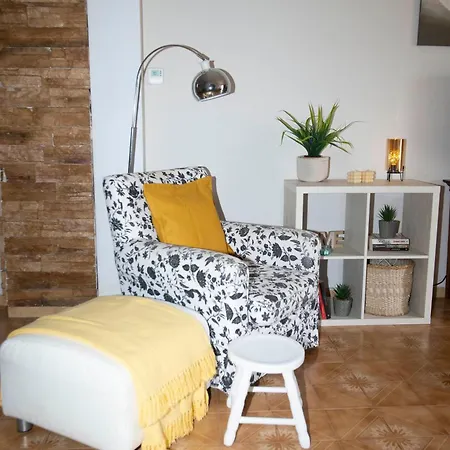 Electra'S 2-Bedroom Apt-Convenient Location Patra Exterior photo