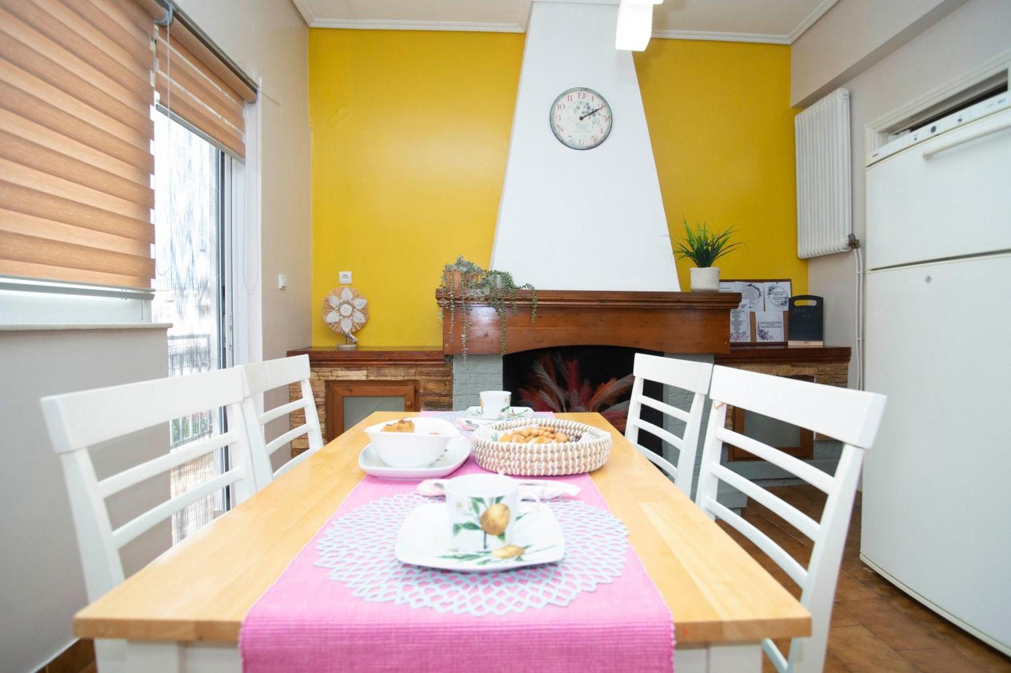 Electra's 2-bedroom Apt-convenient Location * Patras