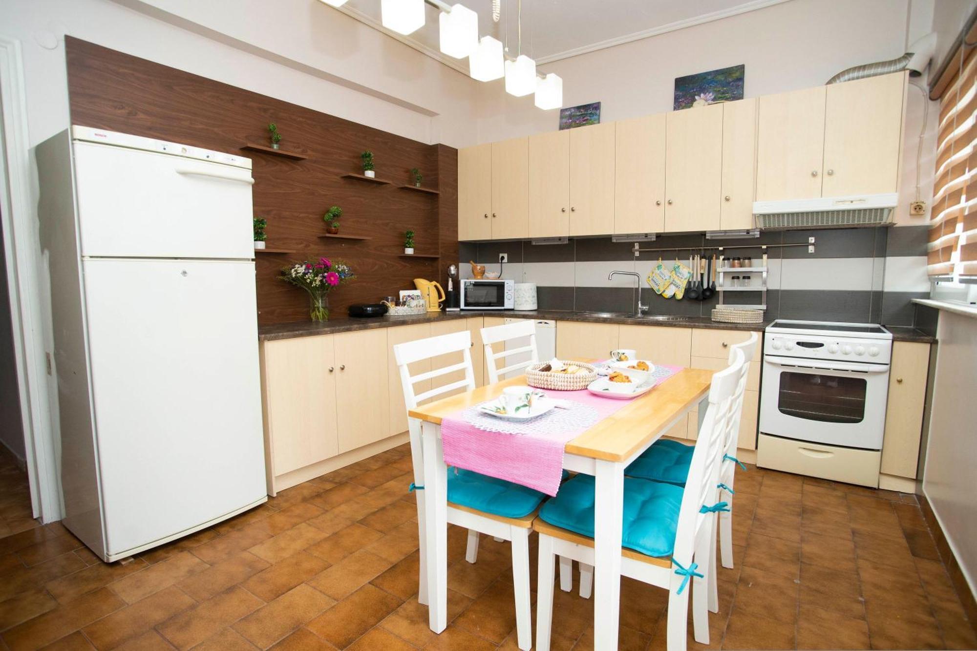 Apartment Electra's 2-bedroom Apt-convenient Location