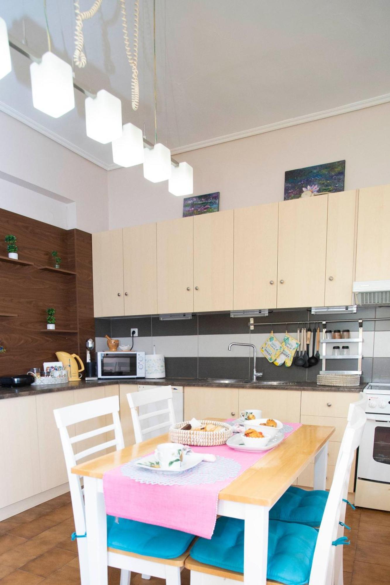 Apartment Electra's 2-bedroom Apt-convenient Location