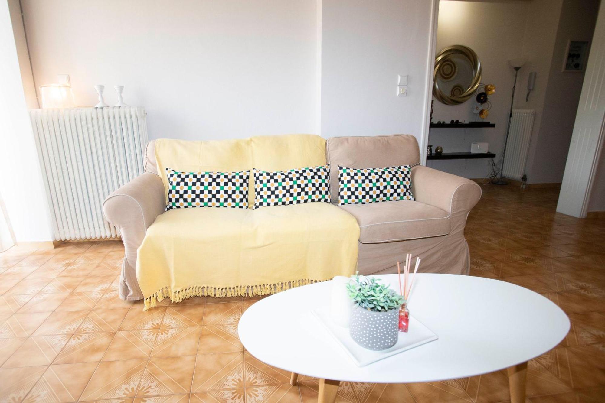Apartment Electra's 2-bedroom Apt-convenient Location