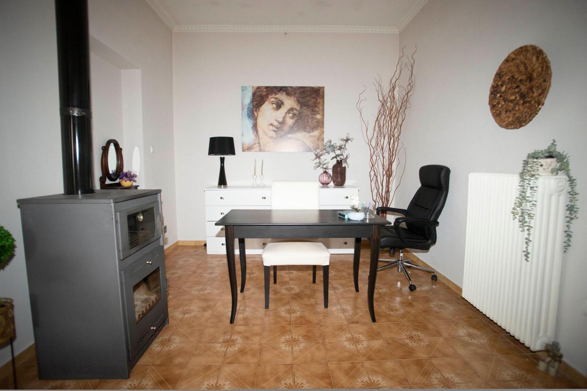 Apartment Electra's 2-bedroom Apt-convenient Location *