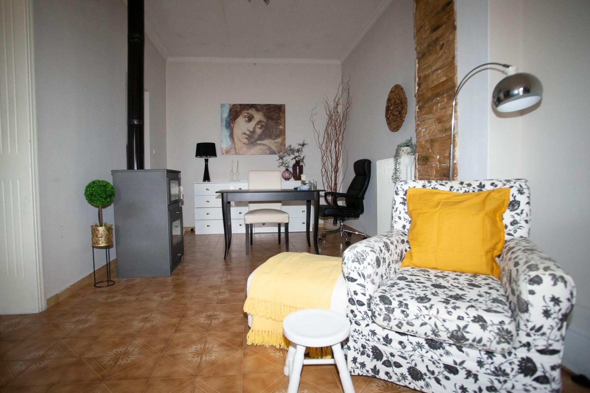 Apartment Electra's 2-bedroom Apt-convenient Location