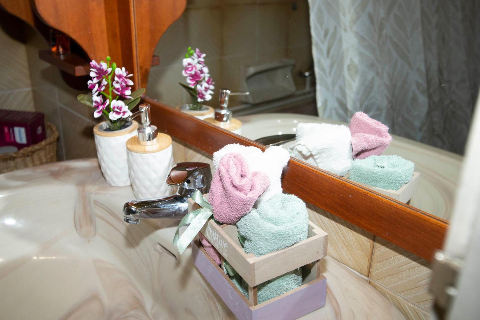 Electra's 2-bedroom Apt-convenient Location Patras