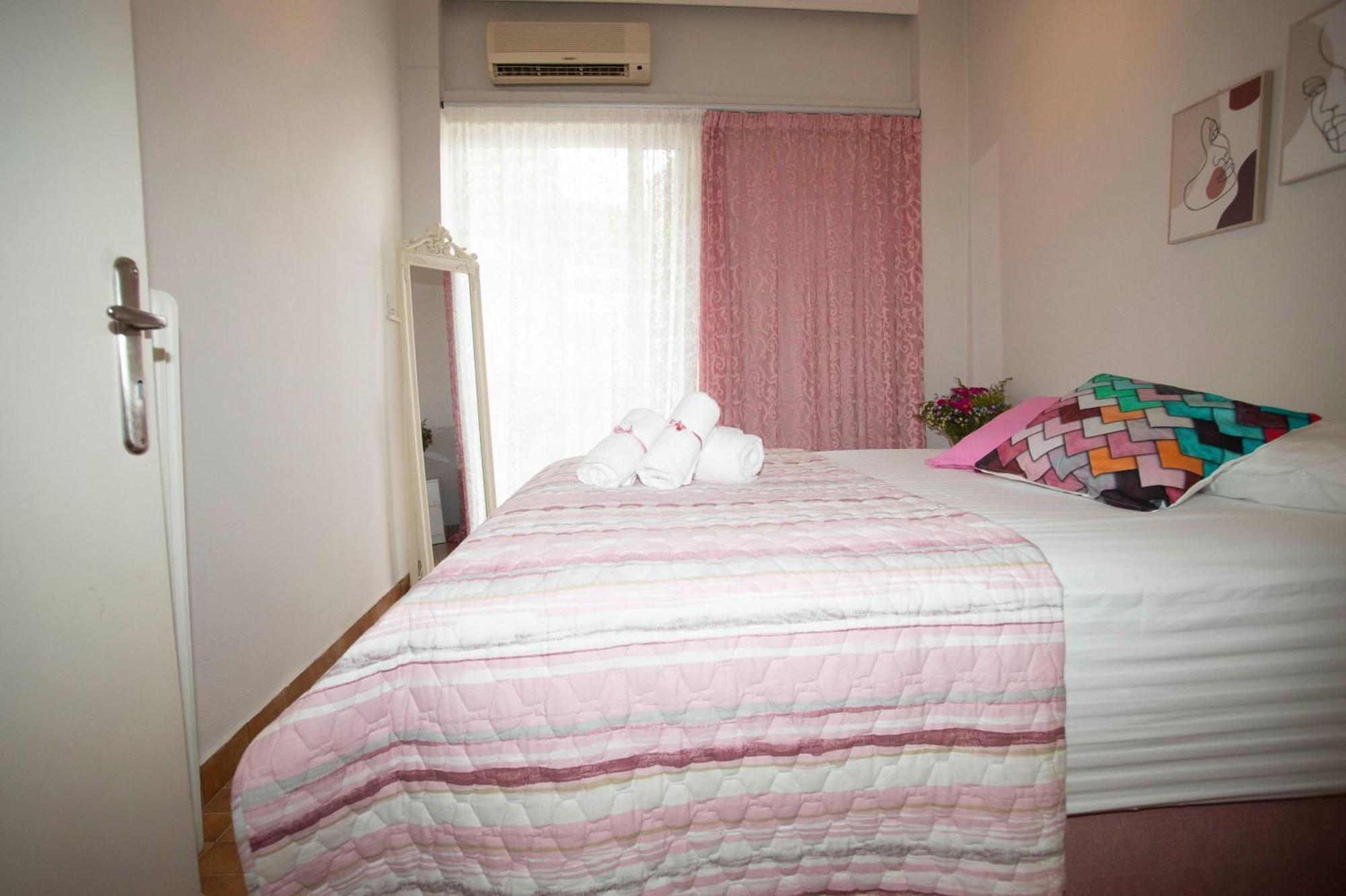 Electra's 2-bedroom Apt-convenient Location * Patras